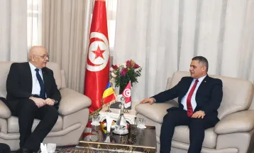وزير الدّاخليّة يستقبل كاتب الدّولة المكلف بحالات الطوارئ لدى وزارة الشؤون الداخليّة الرّومانيّة