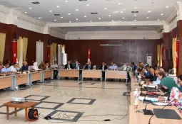 تعزيز الاستعدادات الجهوية للوقاية من الحرائق وحماية الموسم الفلاحي لصائفة 2026 بمنوبة